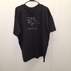 Black Seaworld Orlando XXL Shark Tshirt